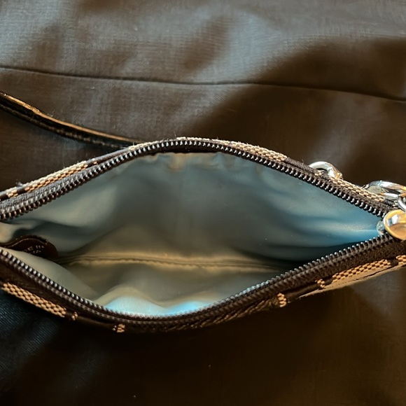 Coach classic signature canvas wristlet EUC - Picture 7 of 13